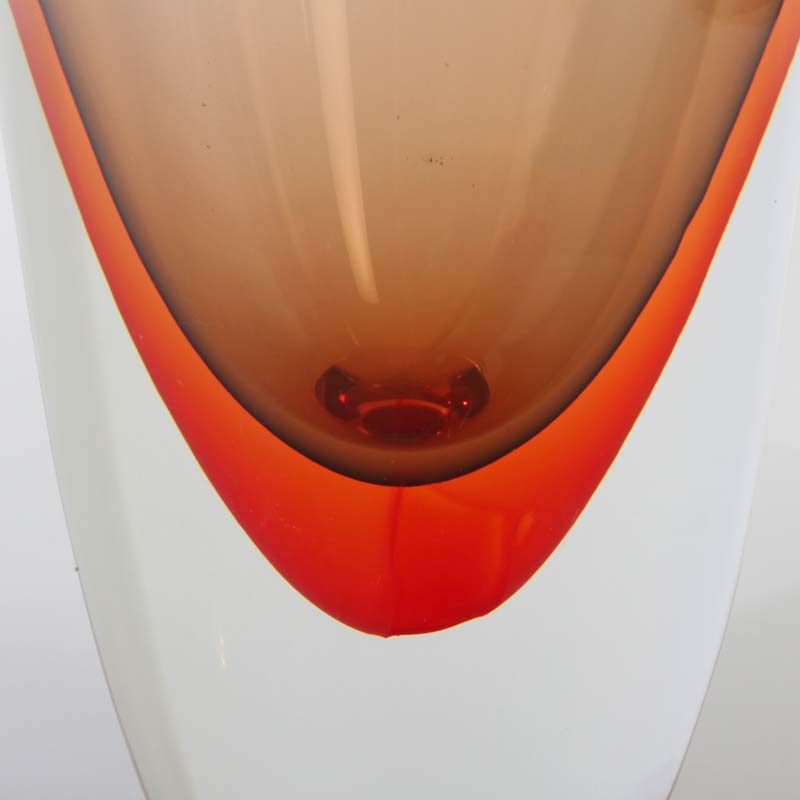 please refresh site if no photo here